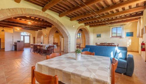 Seven-Bedroom Holiday Home