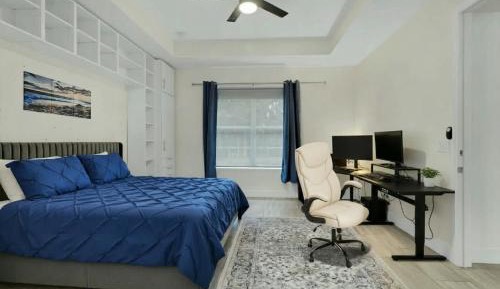 Deluxe King Room