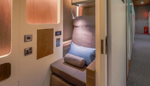 Single FlexiSuite Pod - 10 Hour Day Stay from 13:00-23:00 hrs (1pm-11pm)