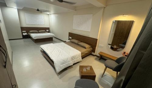 Deluxe Family Room