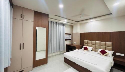 Suite with City View