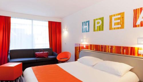 Superior Room with Double Bed and Sofa