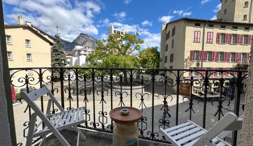 One-Bedroom Apartment with Balcony and Mountain View  