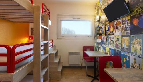 Break Room (3 Adults)