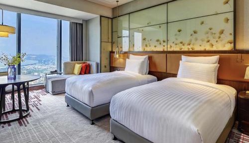 Superior Twin Room with City View