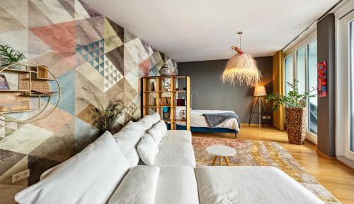 Superior One-Bedroom Apartment