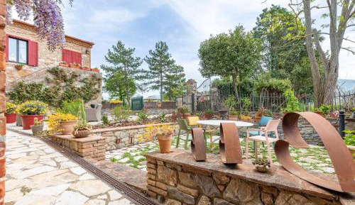 Superior One-Bedroom Apartment