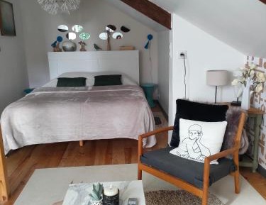 One-Bedroom Apartment with Garden View