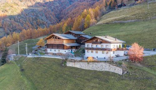 Superior One-Bedroom Apartment with Balcony