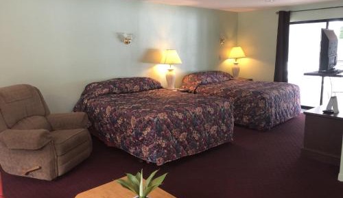 Suite with Lake View