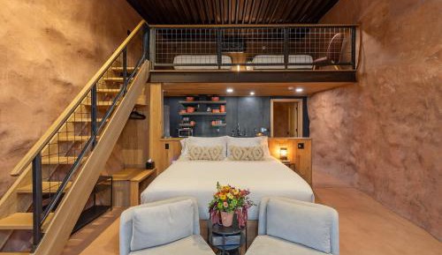 Suite with Garden View