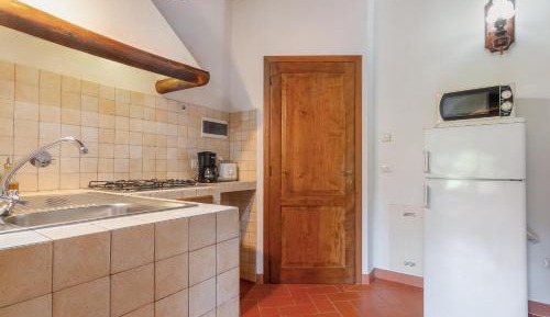 Superior One-Bedroom Apartment