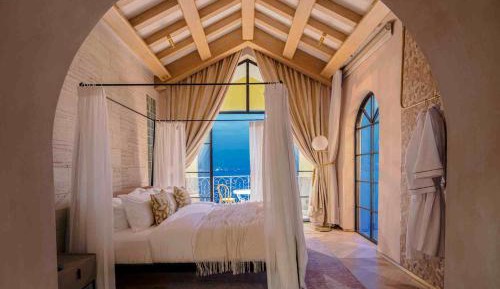 Double Room with Balcony and Sea View