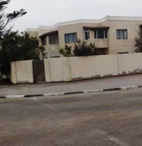 One-Bedroom Apartment with Balcony