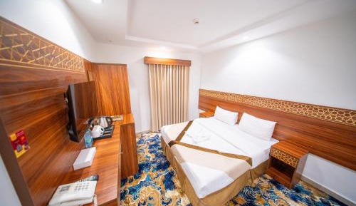 Double or Twin Room with Private Bathroom