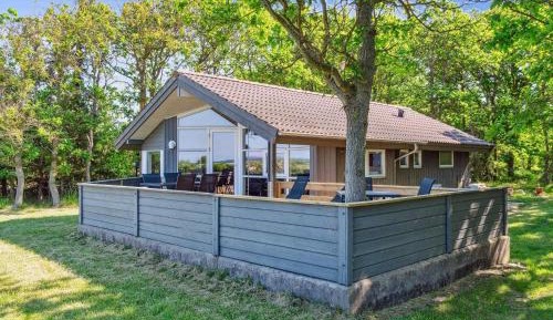 Three-Bedroom Vacation Home 