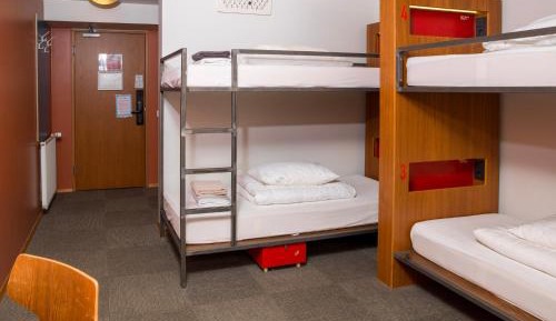 Quadruple Room with Private Bathroom