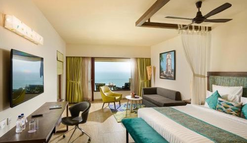Deluxe Double Room with Balcony - Oceanfront