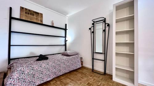 Single Room with Private Bathroom