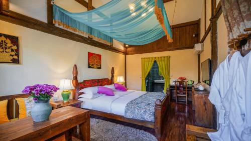 Deluxe Double Room with Shower