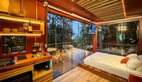 Queen Room with Balcony