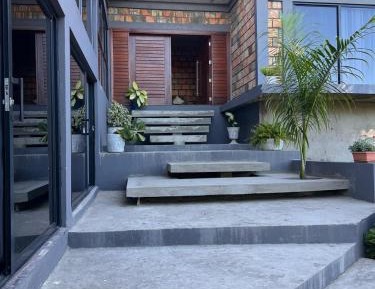 Queen Room with Pool View