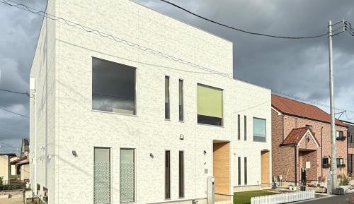 Three-Bedroom Townhouse