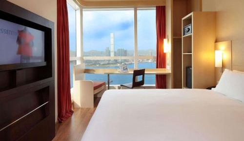 Superior Room with Harbor View