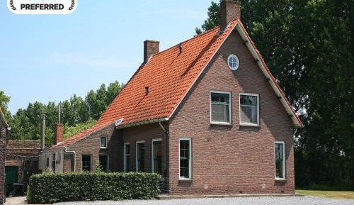 Five-Bedroom Holiday Home