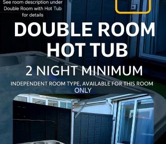 Double Room with hot tub 