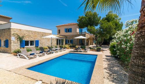 Four-Bedroom Holiday Home