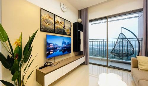 Two-Bedroom Apartment with Balcony