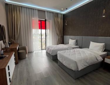 Large Twin Room