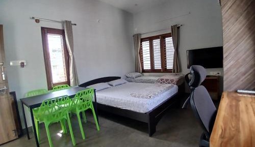 Triple Room with Private Bathroom