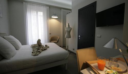 Double or Twin Room with Private Bathroom