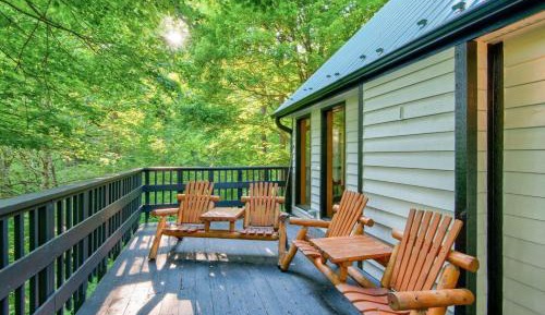 Six-Bedroom Holiday Home
