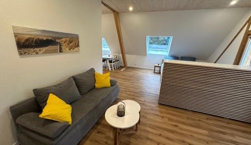 Superior One-Bedroom Apartment with Balcony