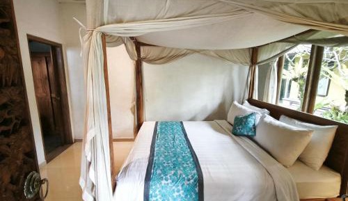 Queen Room with Balcony