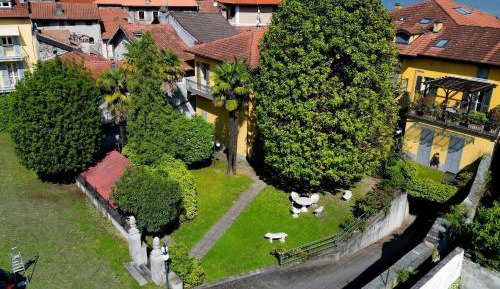Two-Bedroom Apartment with Balcony
