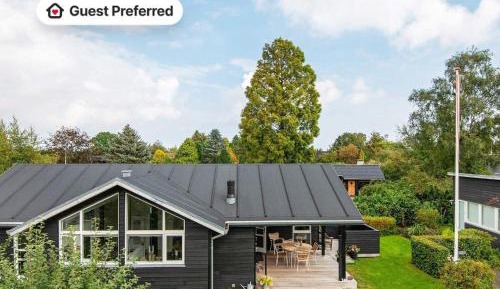 Two-Bedroom Holiday Home