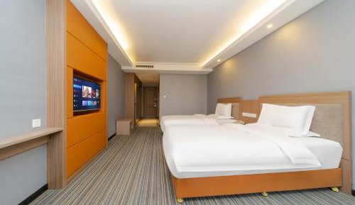 Deluxe Double Room (2 Adults + 1 Child)