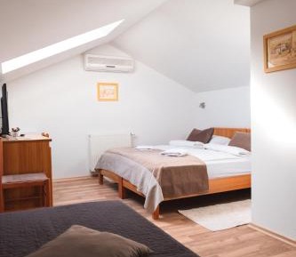 Triple Room - Attic