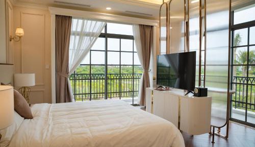 Diamond Suite Room