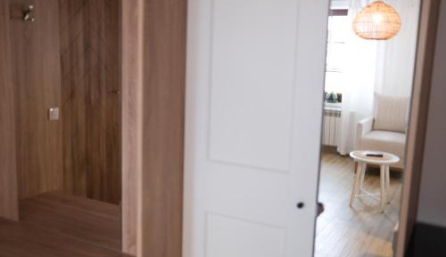 One-Bedroom Apartment with View