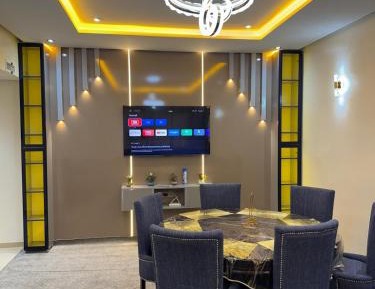 Two-Bedroom Deluxe Apartment with Balcony