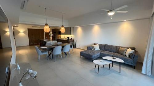 Three-Bedroom Deluxe Apartment