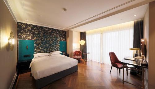 Classic Exceptional Business Room