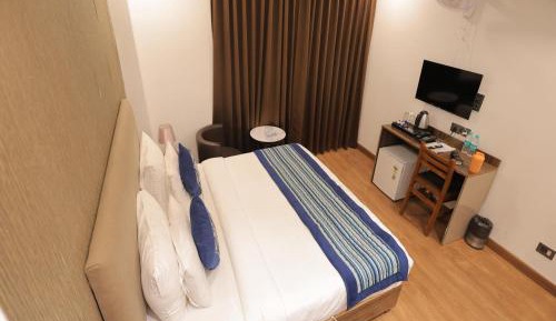 Deluxe Double Room with Balcony