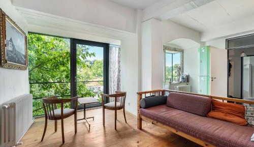 Superior One-Bedroom Apartment with Balcony