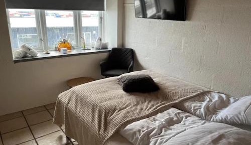 Double Room with Shared Bathroom